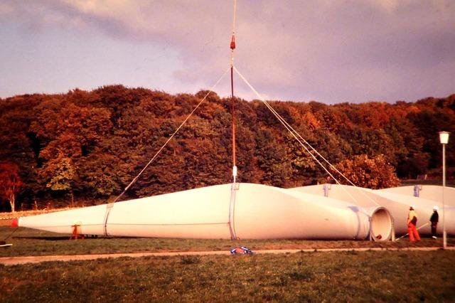 Am Freiburger Rosskopf werden die Wege fr die neuen Windkraft-Anlagen erweitert - die alten wurden vor 21 Jahren eingeflogen