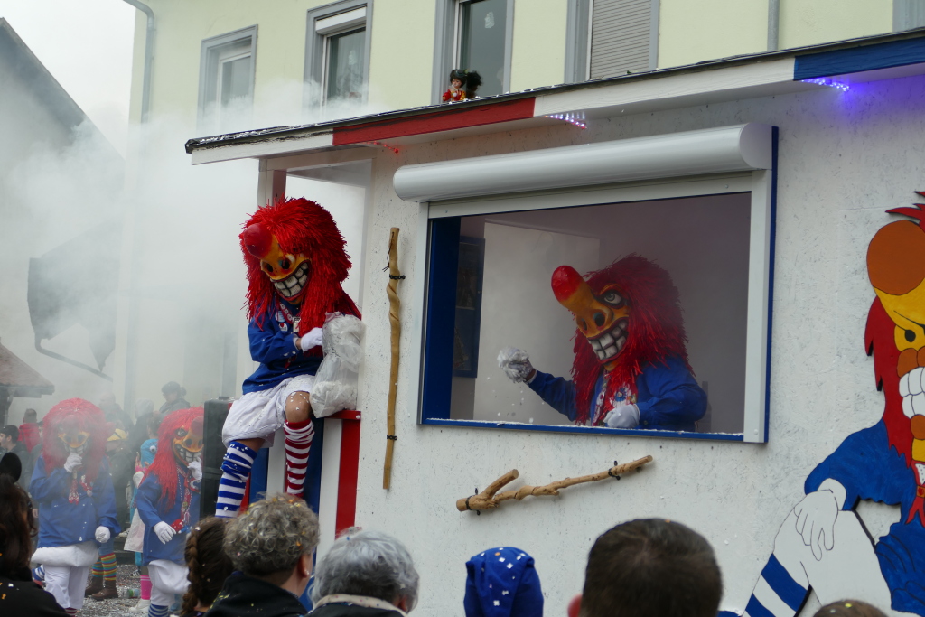 Eindrcke vom Umzug des 57. VHN-Narrentreffens in flingen