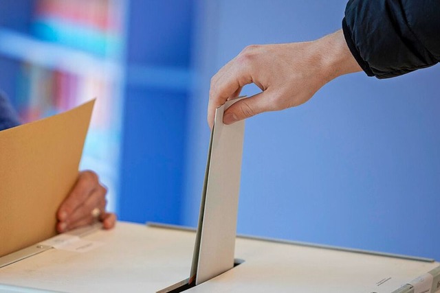 Die Wahlbeteiligung steigt in Schwrst...on 76,4 auf 82,1 Prozent (Symbolfoto).  | Foto: Helmut Fricke (dpa)