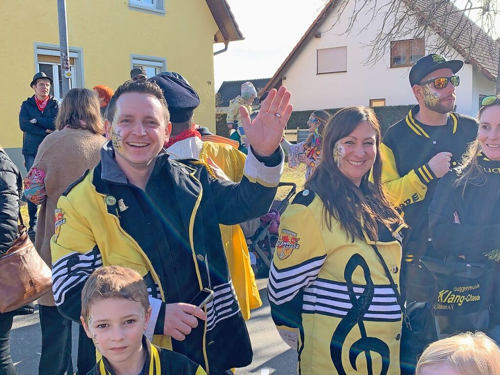 Statt des groen Umzugs fand am Wahlsonntag ein kleiner Narrenumzug mit vielen heimischen Gruppen in Merdingen statt.