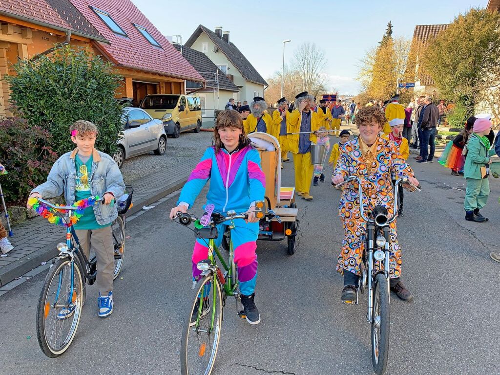 Statt des groen Umzugs fand am Wahlsonntag ein kleiner Narrenumzug mit vielen heimischen Gruppen in Merdingen statt.