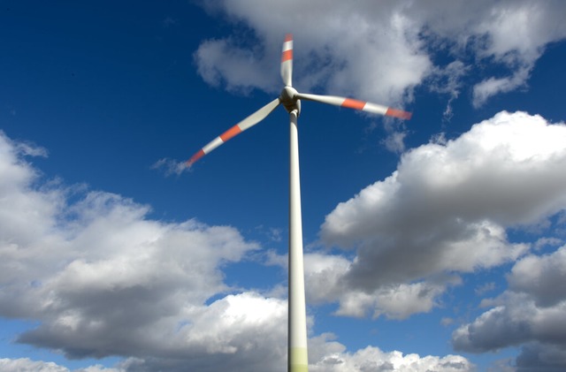 Die Diskussion um den geplanten Windpa...Utzenfeld und Todtnau entfacht erneut.  | Foto: Arne Dedert (dpa)