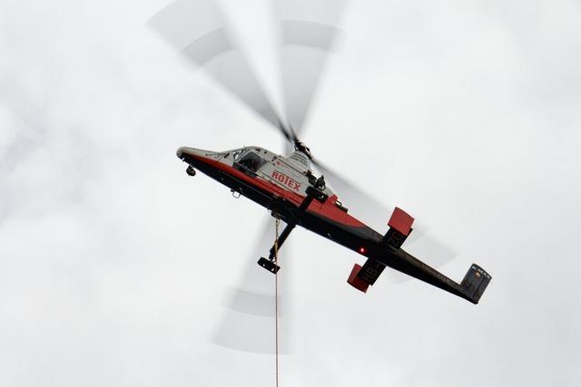 Spektakulrer Spezialeinsatz mit Lastenhubschrauber am Riegeler Michaelsberg