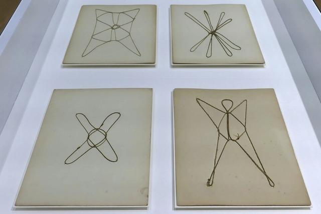Fadenspiele werden noch bis 9. Mrz im Museum Tinguely in Basel gezeigt.