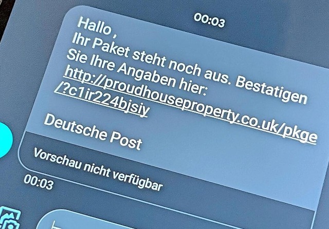 Wer solche oder hnliche SMS bekommt, ...fort und klickt keinesfalls auf Links.  | Foto: Till Simon Nagel