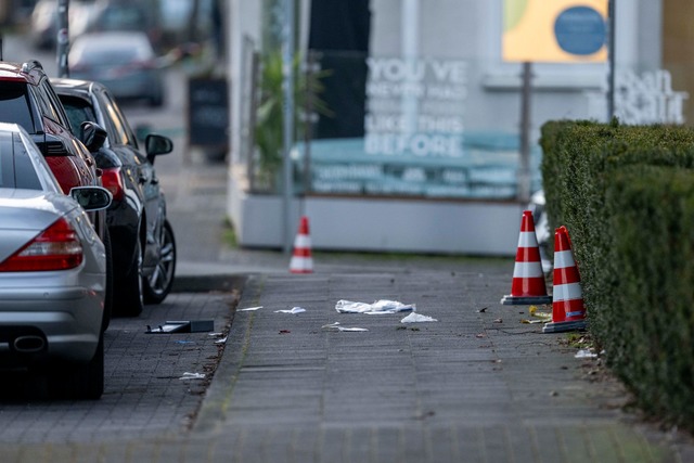 Tatort ganz in der N&auml;he vom Landg...ligen Box-Profis zu Ende gegangen war.  | Foto: David Inderlied/dpa