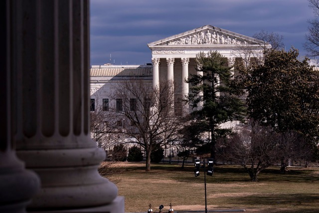 Der Supreme Court hat eine Frist f&uum...t einmal verl&auml;ngert (Archivbild).  | Foto: J. Scott Applewhite/AP/dpa