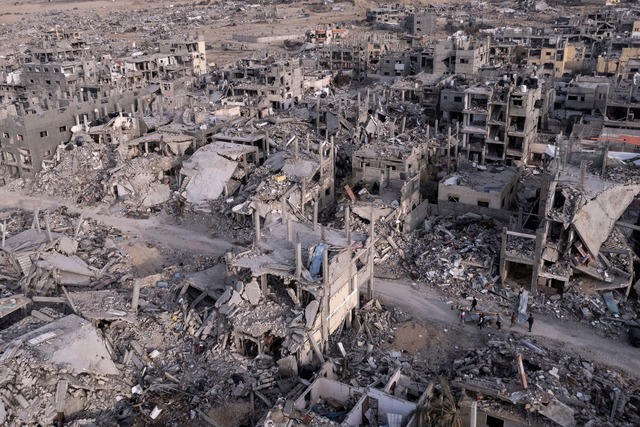 Die Leichen wurden an einem Grenz&uuml...astreifen &uuml;bergeben. (Archivbild)  | Foto: Mohammad Abu Samra/AP/dpa