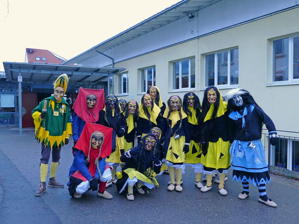 Die Narren befreien die Schlerinnen und Schler in Denzlingen.