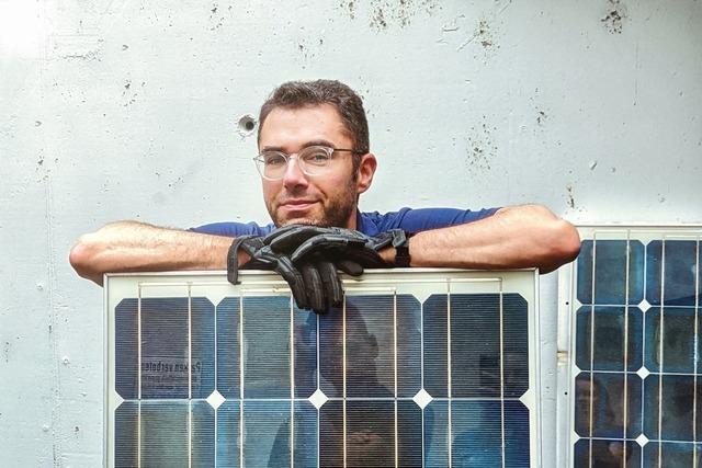 Ein Freiburger Verein zeigt Brgern, wie sie eigene Balkon-Solaranlagen bauen knnen