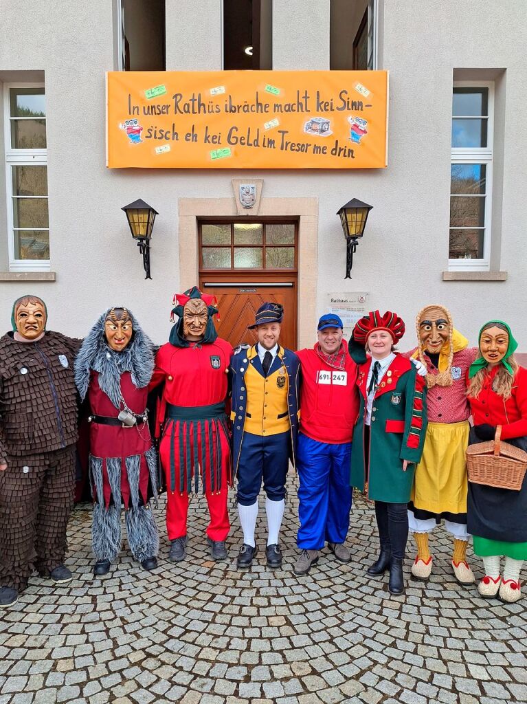 Nrrischer Besuch im Rathaus in Mnstertal