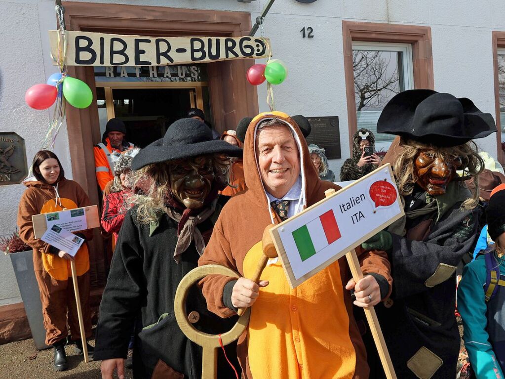 Bald zieht es den Rathauschef in die Sonne.