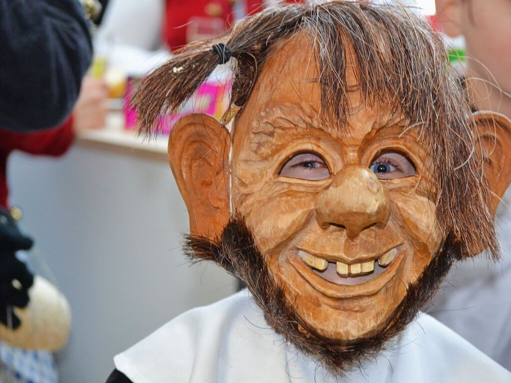 Phantasievolle Masken waren im Schulhaus der Frstabt-Gerbert-Schule in St. Blasien unterwegs.