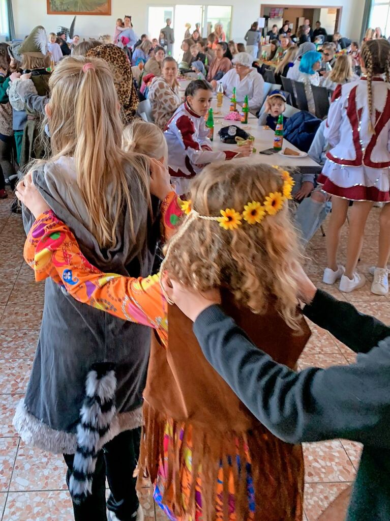 Polonaise in der Winzerhalle Seefelden