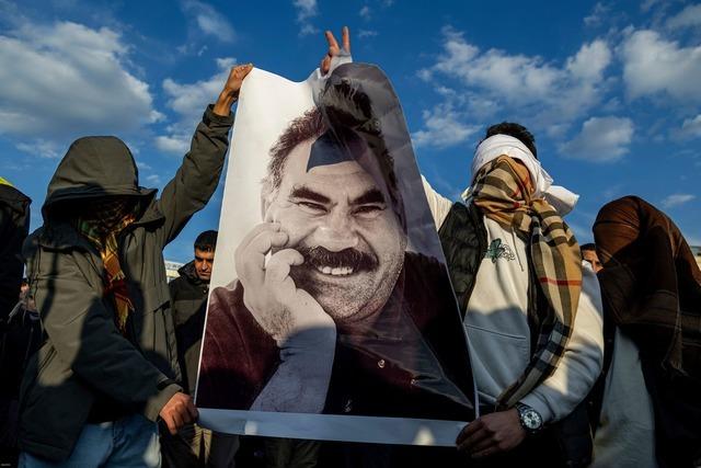 Öcalan ruft zur Auflösung der PKK auf