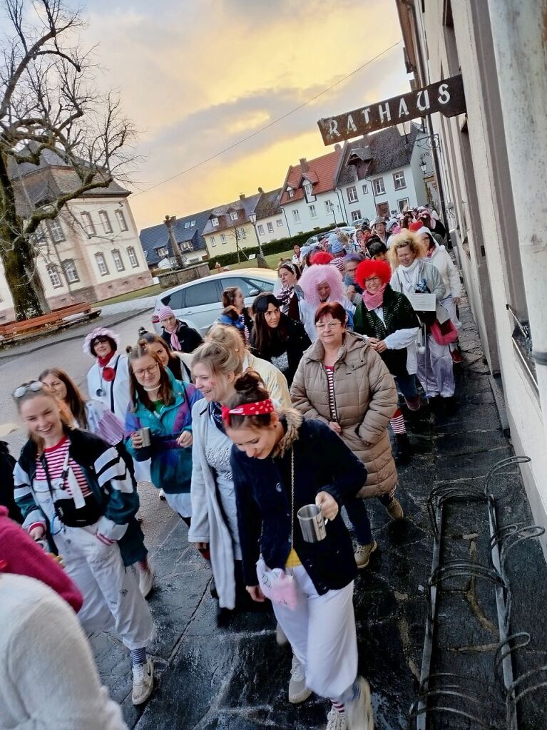 Die Frauen haben in St. Peter das Rathaus gestrmt.