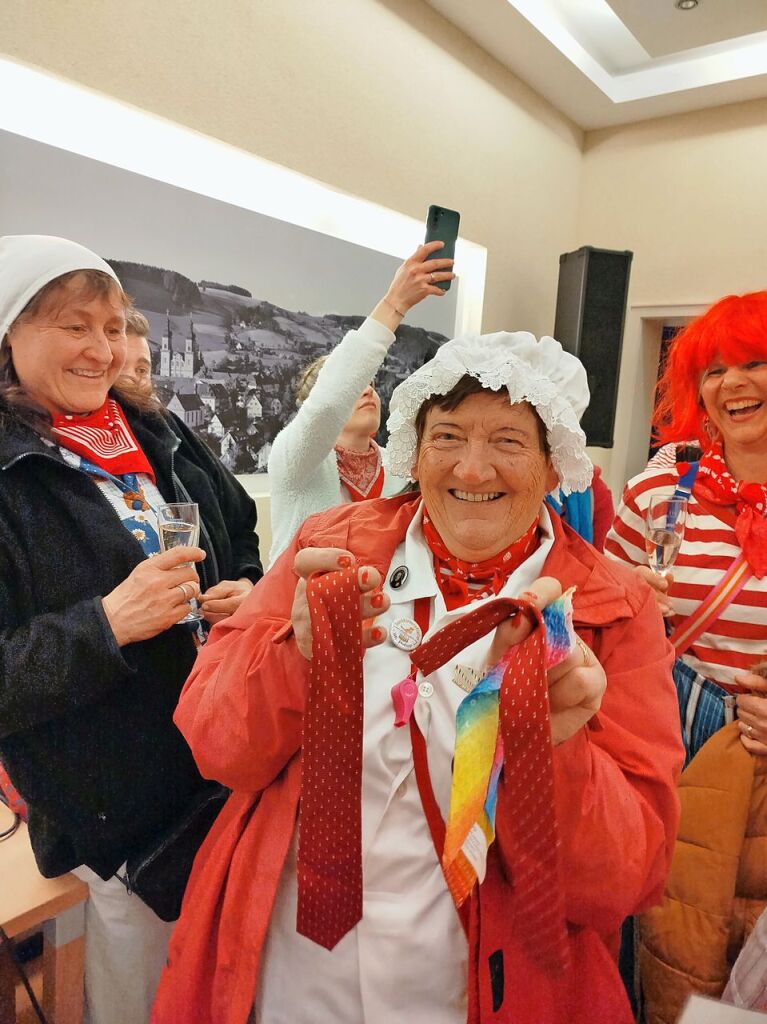 Die Frauen haben in St. Peter das Rathaus gestrmt.