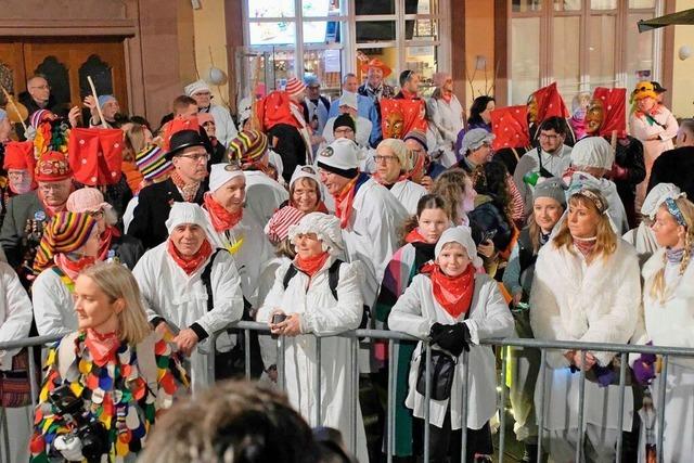 Hemdglunker, Krambe, Daifi und Bohnesupp’: der Schmutzige Donnerstag in Offenburg