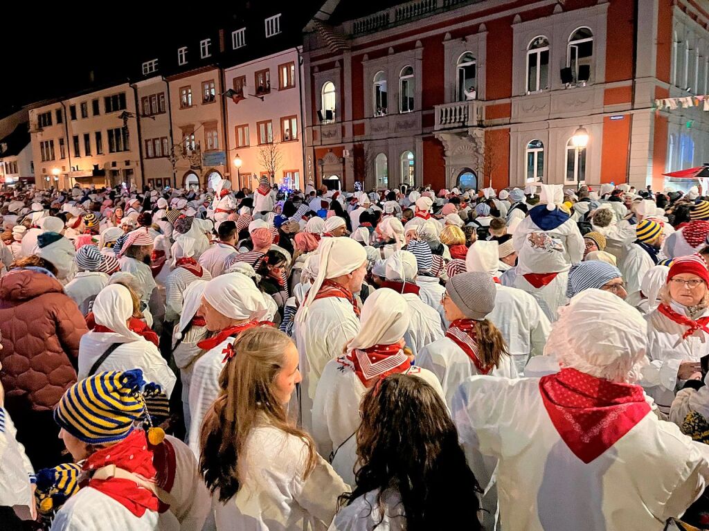 Der Schmutzige Dunschdig zieht Jahr fr Jahr Tausende von Besuchern nach Waldkirch.