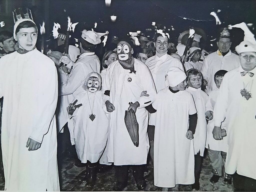 Hemdglunkerumzug 1967 in Waldkirch. Zugeschickt hat das Bilder Andrea Siegel-Becherer. Es stammt aus den Fotoalben ihrer verstorbenen Eltern.