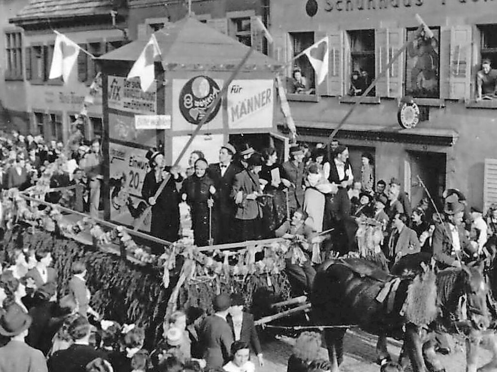 Umzug der Elzacher Fasnet um 1949, zugeschickt von R. Ruf aus Elzach.