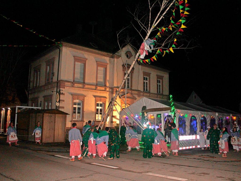 Narrenbaumstellen in Rheinhausen