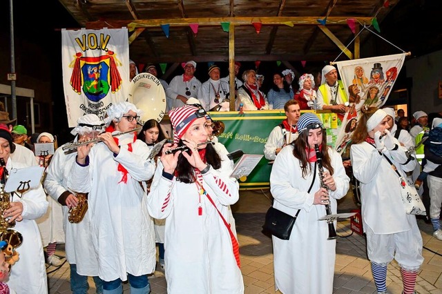 Am Donnerstag vor Rosenmontag ziehen d...er. Aber wie heit der Tag eigentlich?  | Foto: Heinz und Monika Vollmar