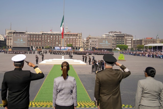 Mexikos Pr&auml;sidentin: "Cuauht&eacu...gro&szlig;e Nation mit Ehre und Kraft"  | Foto: -/Presidencia De M&eacute;xico/dpa