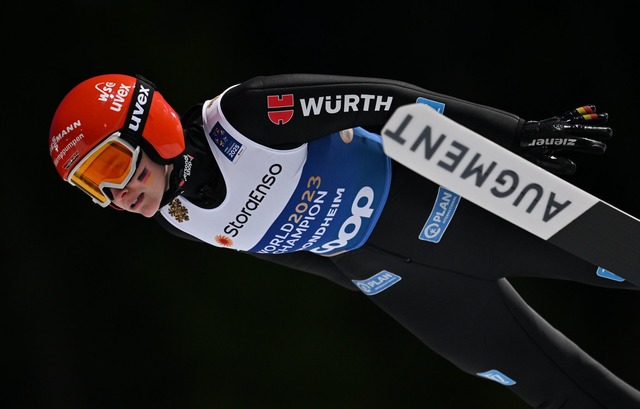 Selina Freitag freut sich schon &uuml;ber ihre zweite Medaille bei dieser WM.  | Foto: Hendrik Schmidt/dpa