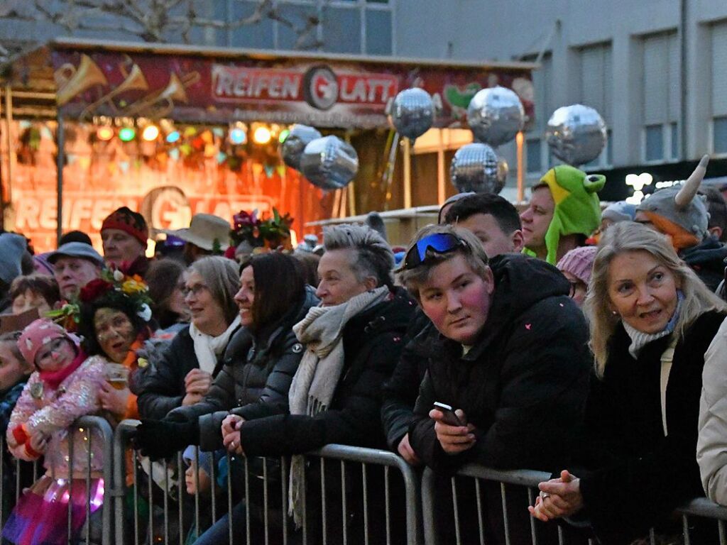 Impressionen von der Gugge-Explosion mit Gugge-Corso in Lrrach