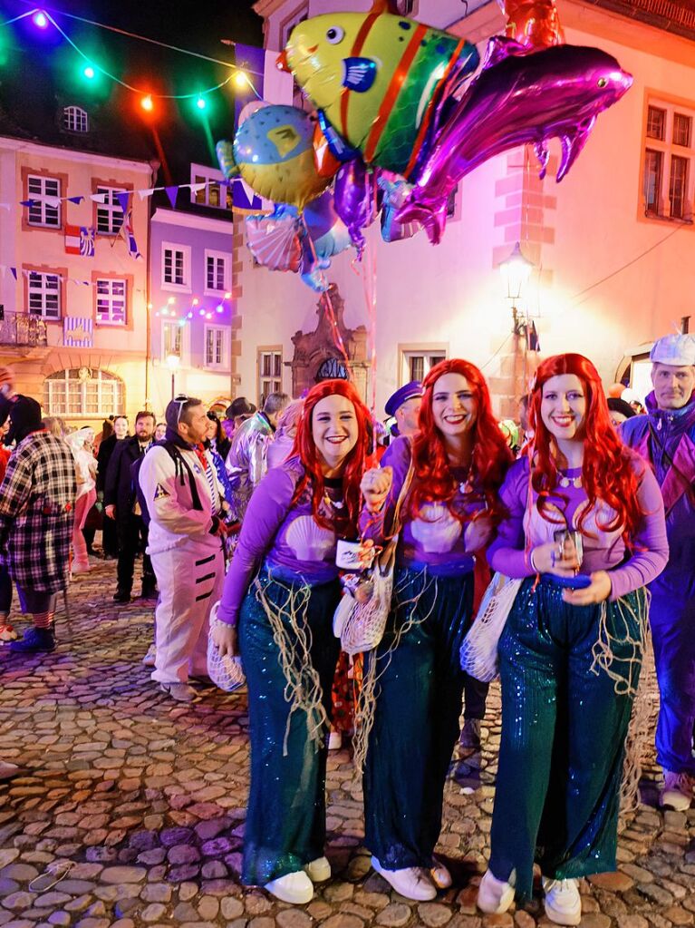 Ein buntes und phantasievolles Spektakel boten unzhlige Gruppen bei der groen Schnurrnacht am Samstagabend in Endingen, fr viele ein echter Hhepunkt der Endinger Fasnet.