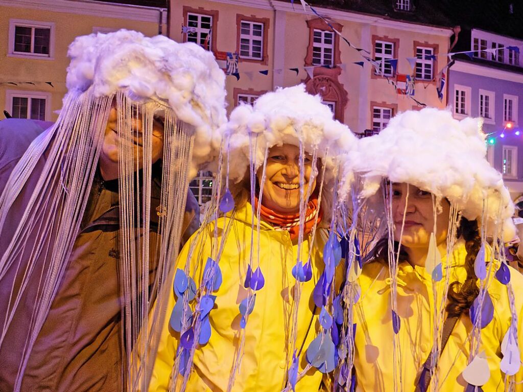 Ein buntes und phantasievolles Spektakel boten unzhlige Gruppen bei der groen Schnurrnacht am Samstagabend in Endingen, fr viele ein echter Hhepunkt der Endinger Fasnet.