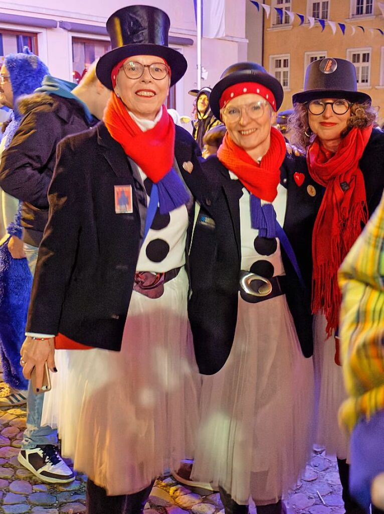 Ein buntes und phantasievolles Spektakel boten unzhlige Gruppen bei der groen Schnurrnacht am Samstagabend in Endingen, fr viele ein echter Hhepunkt der Endinger Fasnet.