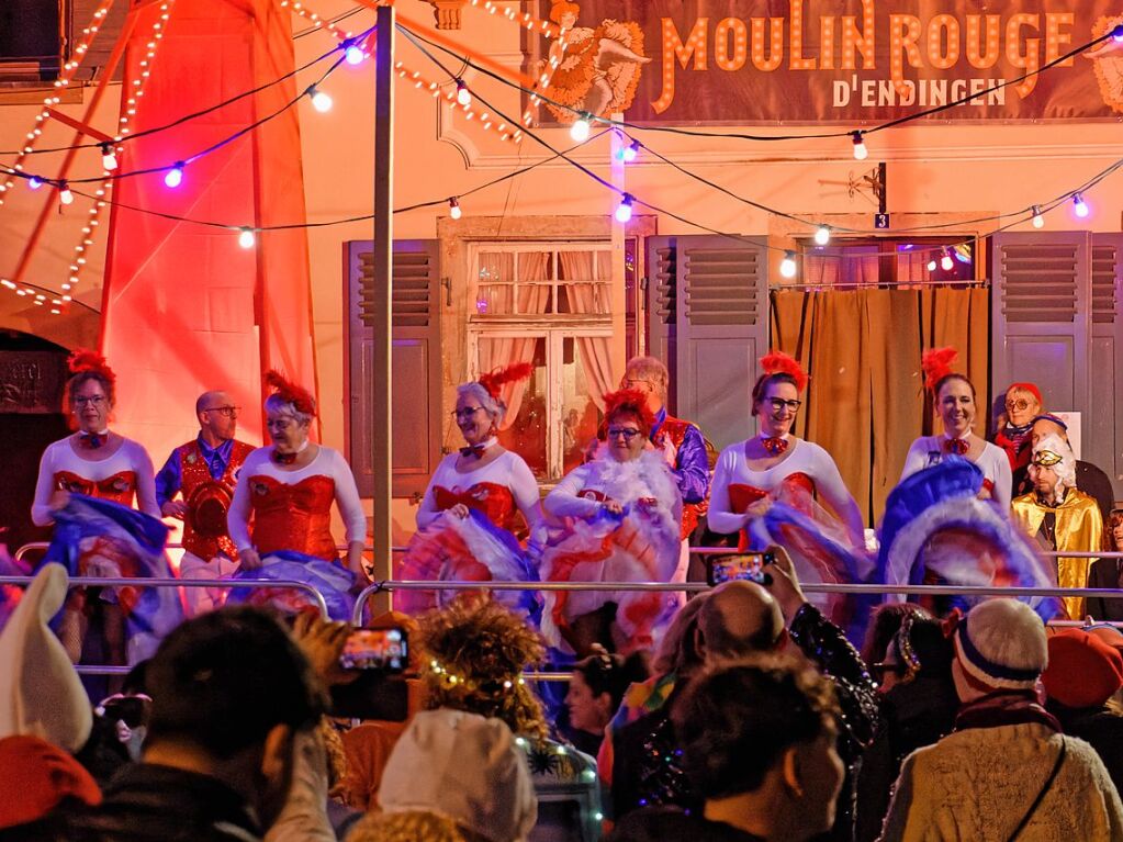 Ein buntes und phantasievolles Spektakel boten unzhlige Gruppen bei der groen Schnurrnacht am Samstagabend in Endingen, fr viele ein echter Hhepunkt der Endinger Fasnet.