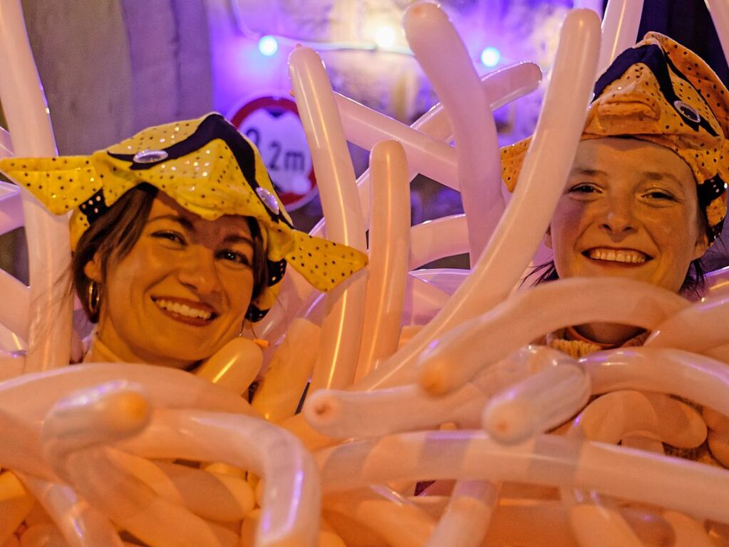 Ein buntes und phantasievolles Spektakel boten unzhlige Gruppen bei der groen Schnurrnacht am Samstagabend in Endingen, fr viele ein echter Hhepunkt der Endinger Fasnet.