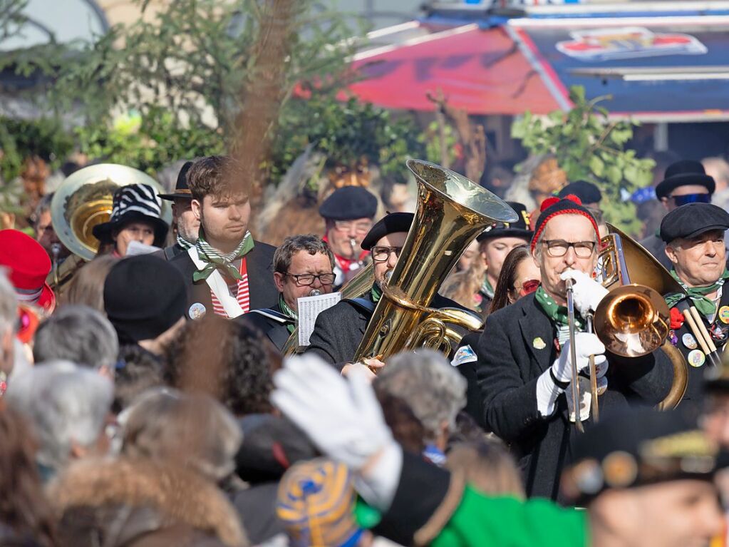 Tausende von Besuchern waren am Sonntag in Waldkirch und erlebten gut aufgelegte Narren.