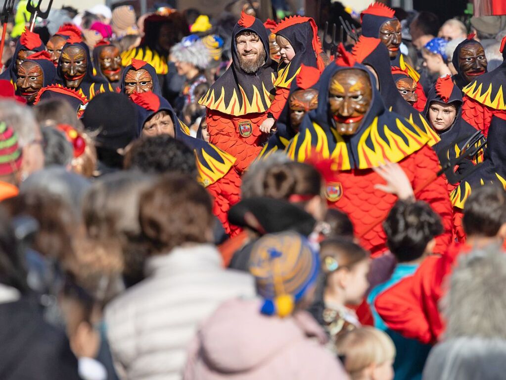 Tausende von Besuchern waren am Sonntag in Waldkirch und erlebten gut aufgelegte Narren.