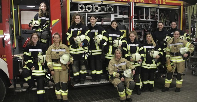 Frauen sind bei den Freiwilligen Feuer...der Raumschaft Jestetten-Dettighofen.   | Foto: Gerald Edinger