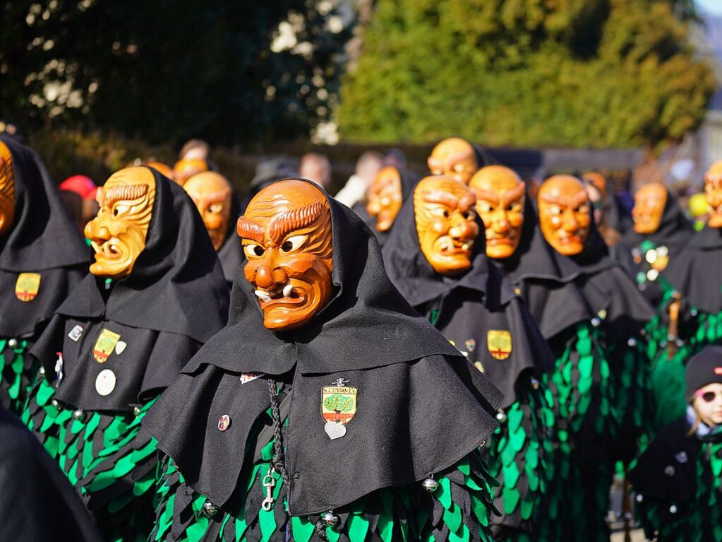 Mit einem groen Umzug hat Kirchzartens Hllenzunft ihr 90. Jubilum gefeiert.