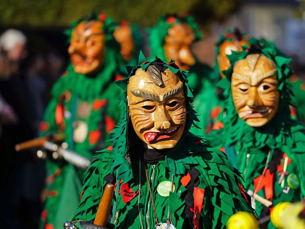 Mit einem groen Umzug hat Kirchzartens Hllenzunft ihr 90. Jubilum gefeiert.