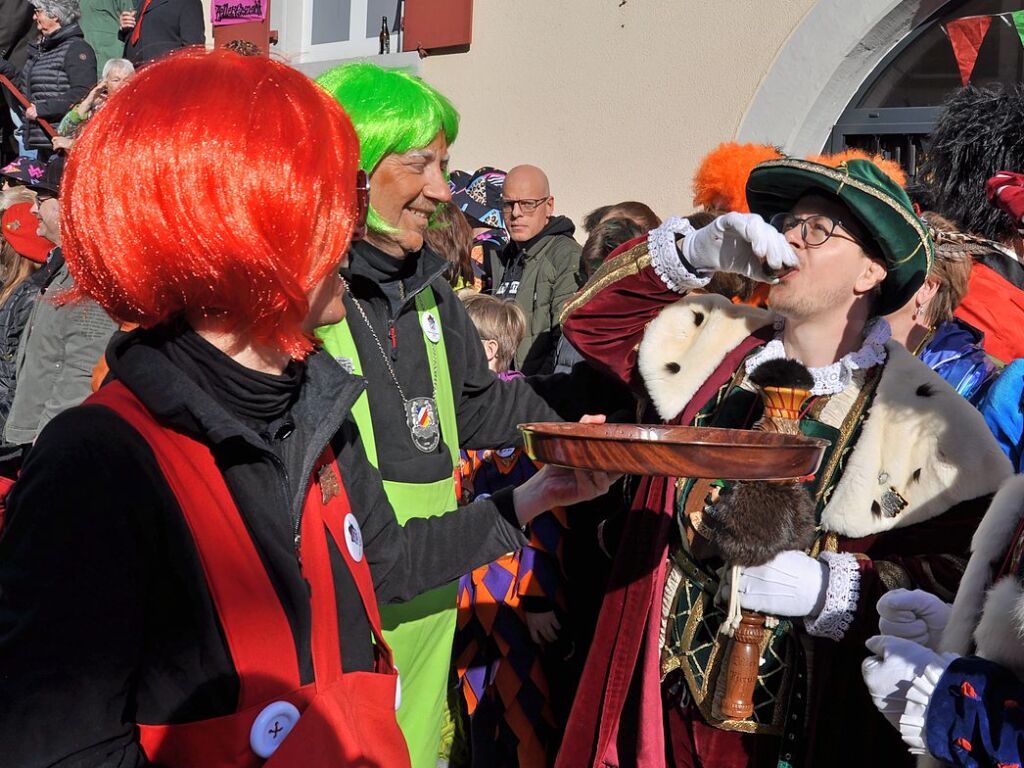 Strahlendes Wetter, strahlende Narren: Beim Fasnachtsumzug in Zell hat alles gepasst.