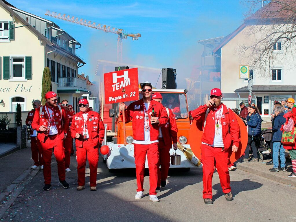 Der Umzug durch den Ort ist ein Hhepunkt der Fasnacht in Oberried.