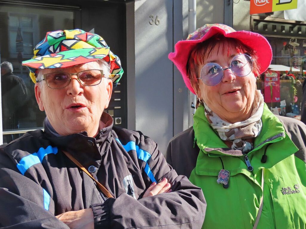 Bei besten Wetter kamen die Gste zum Wehrer Umzug zu Hauf.