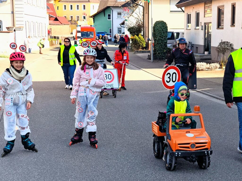 Ausgelassen feierten die Narren auf den Umzgen im nrdlichen Breisgau