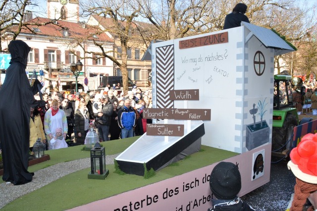 Der Aumazinken prangerte das Firmensterben in Schopfheim an.  | Foto: Edgar Steinfelder