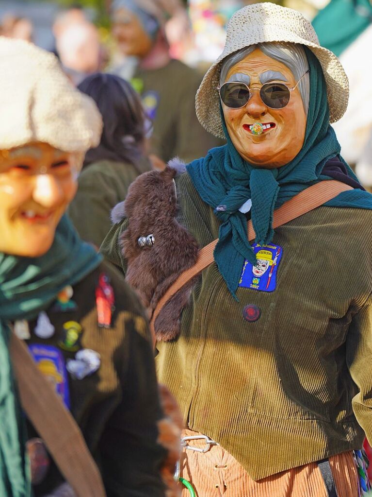 Mit einem groen Umzug hat Kirchzartens Hllenzunft ihr 90. Jubilum gefeiert.