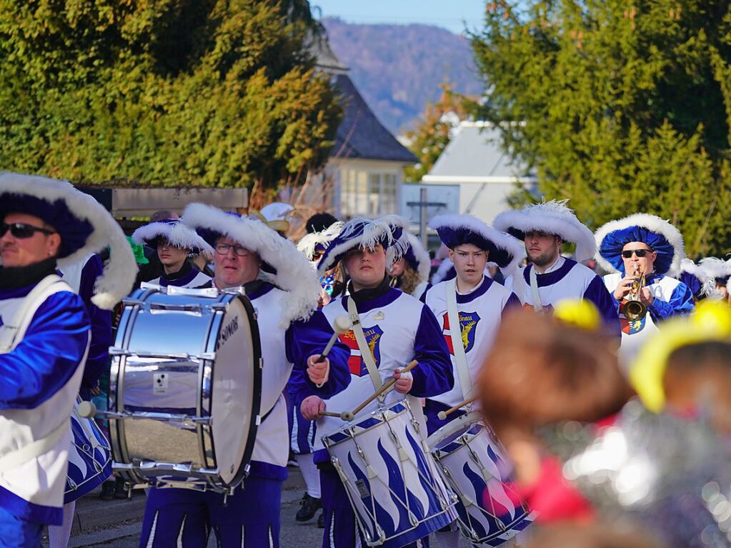 Mit einem groen Umzug hat Kirchzartens Hllenzunft ihr 90. Jubilum gefeiert.