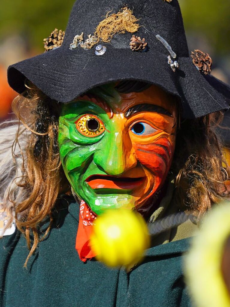 Mit einem groen Umzug hat Kirchzartens Hllenzunft ihr 90. Jubilum gefeiert.