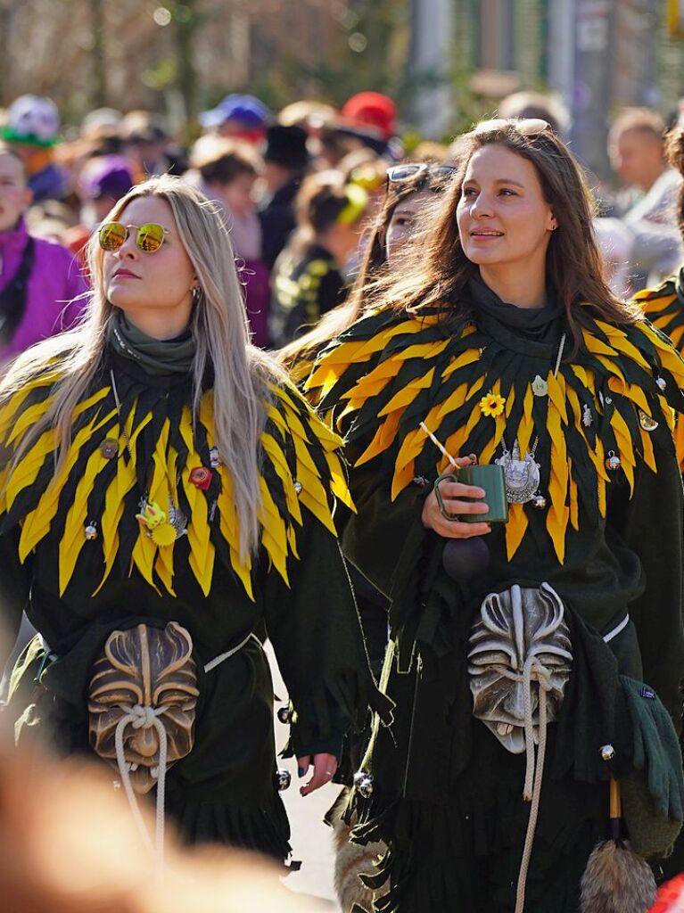 Mit einem groen Umzug hat Kirchzartens Hllenzunft ihr 90. Jubilum gefeiert.