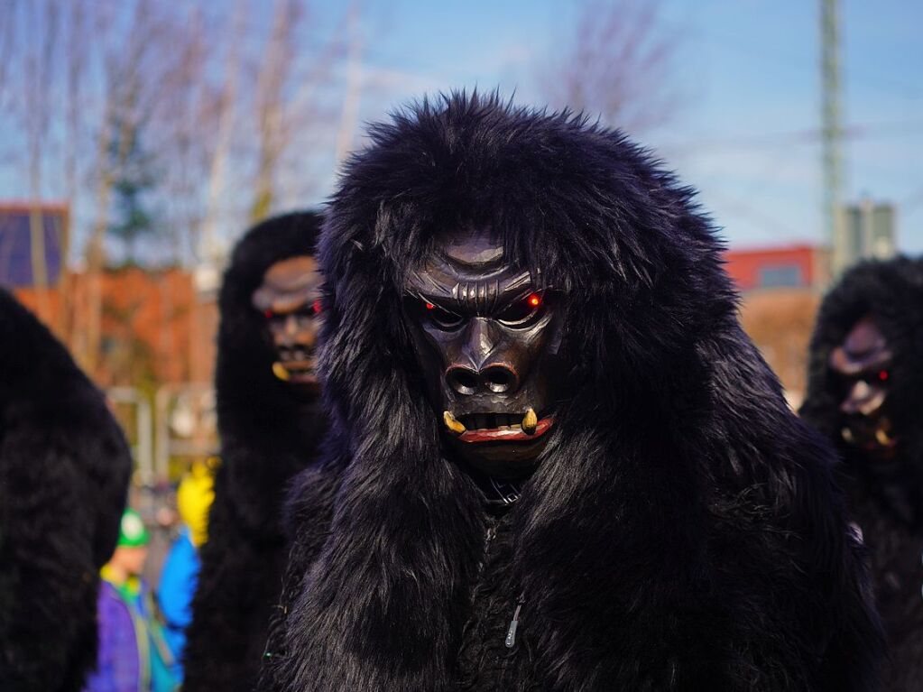 Mit einem groen Umzug hat Kirchzartens Hllenzunft ihr 90. Jubilum gefeiert.